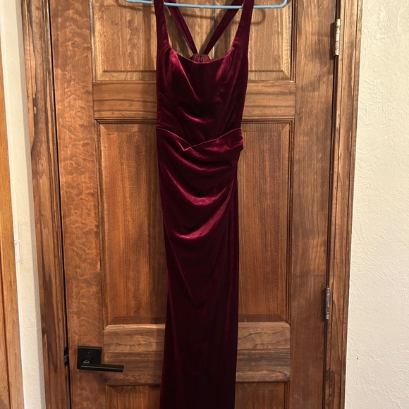 Azazie Dresses & Skirts - Azazie Mero Velvet Dress